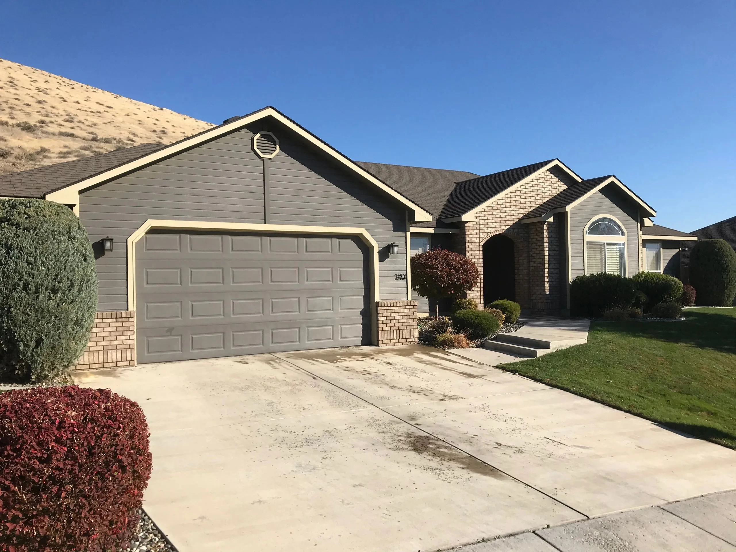 Finished exterior painting project by Desert Painting